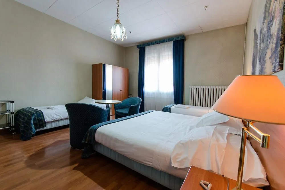 Albergo Centrale Bologna 2*,  Italy